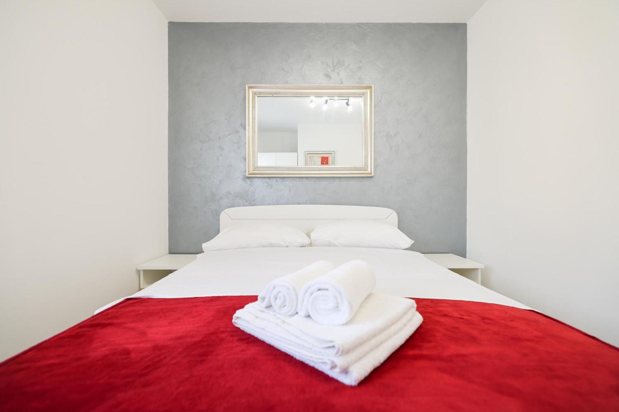 Rooms Malic Petrcane Bilik gambar